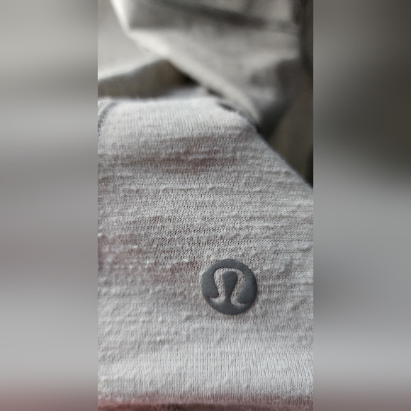 Lululemon Twist and Toil Tank Heathered Seal Grey / Palm Camo White Nimbus 8 - Picture 9 of 10